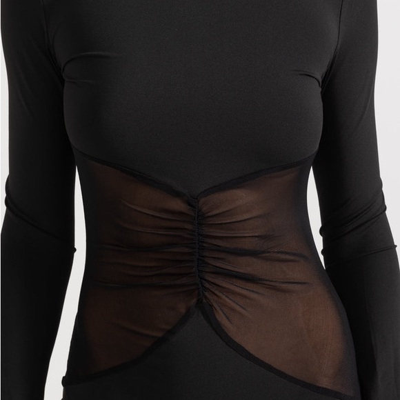 Elegant Long Dress With See-Through Waist - Black - Picture 2 of 16